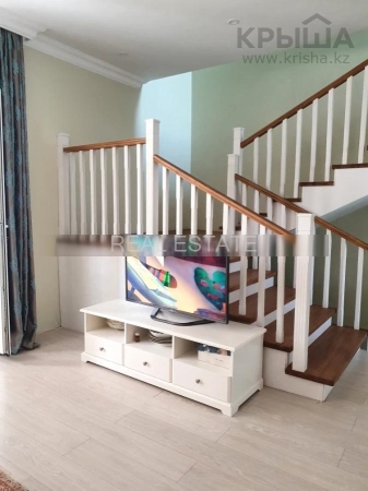 Фото Отдельный дом, 6 комн, 225м²